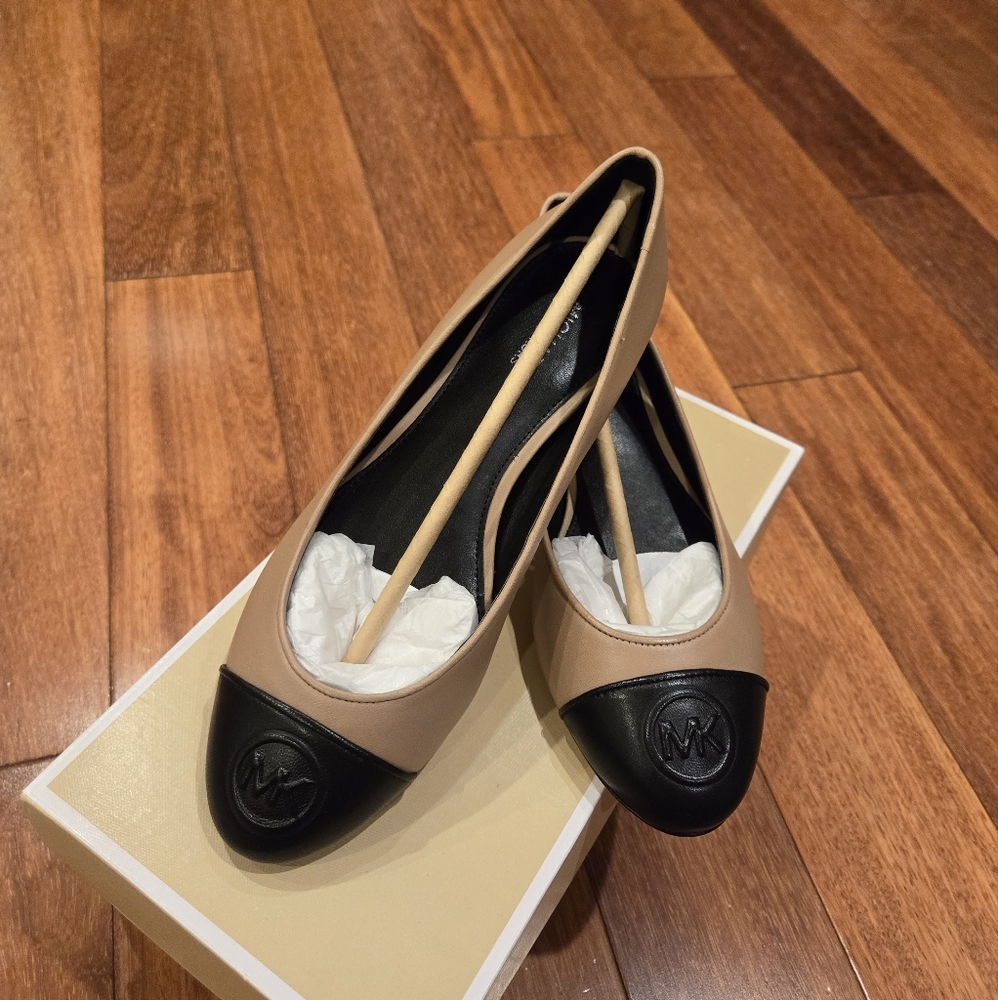 New Michael Kors Dylyn Ballet Flats